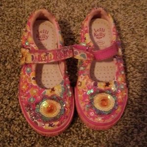 Girls shoes